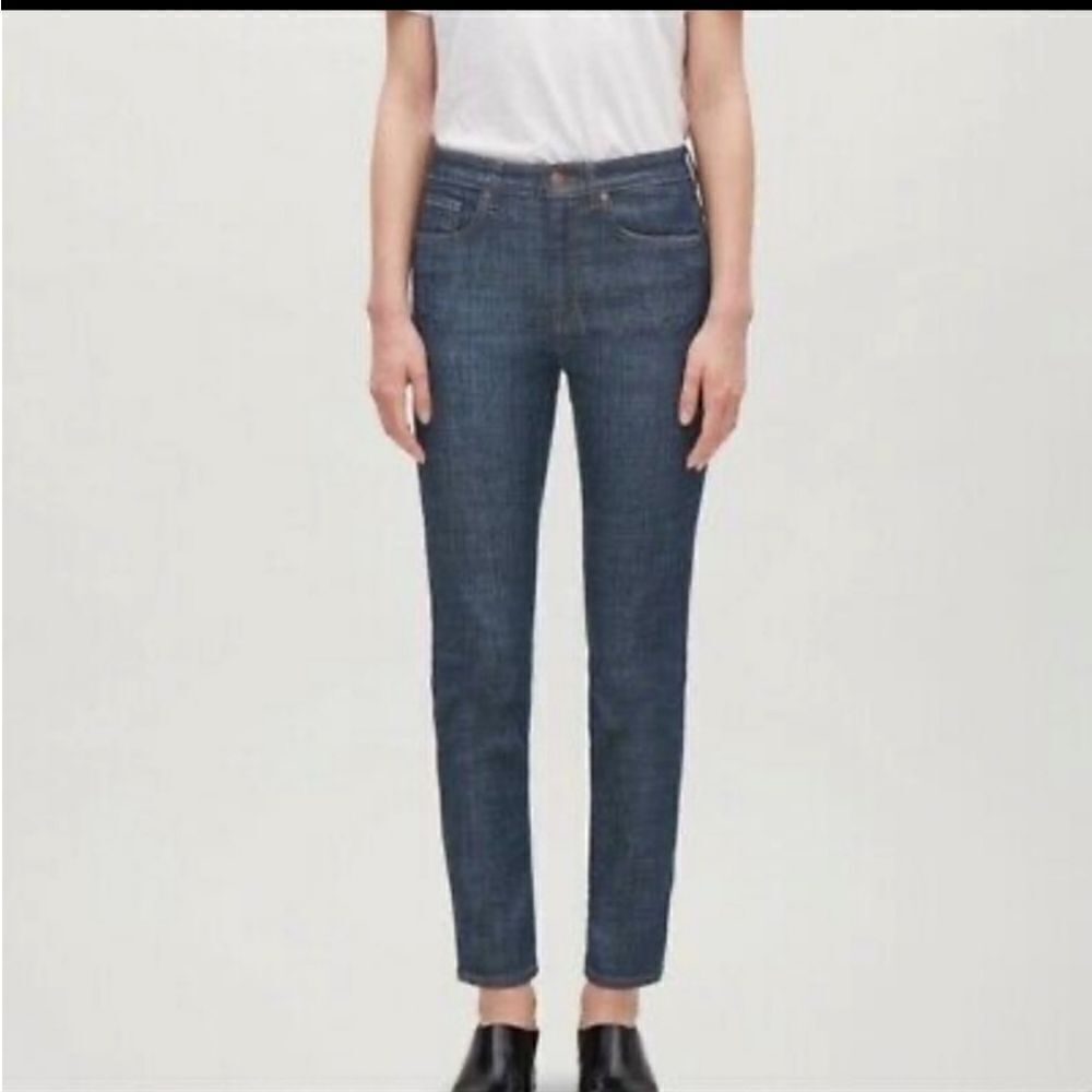 COS High‎ Rise Skinny Fit Cropped Leg Jeans Size 2